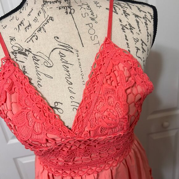 Boho Beach Hut Pink Mini Dress NWT size small - Picture 6 of 6